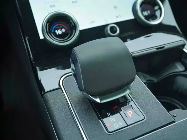 Land Rover Range Rover Velar — Фото автомобиля 8