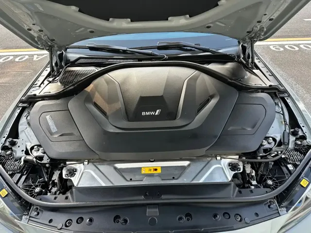 BMW i4 — Фото автомобиля 17