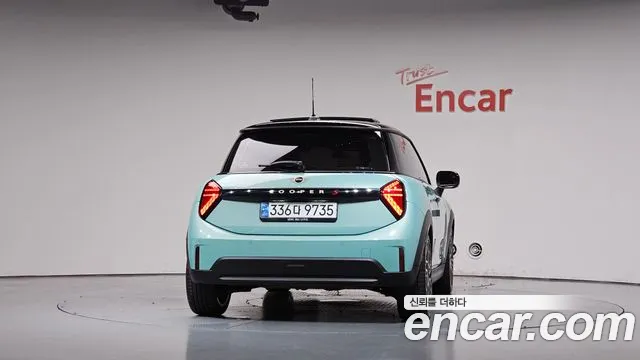 MINI Cooper 4th Gen — Фото автомобиля 4