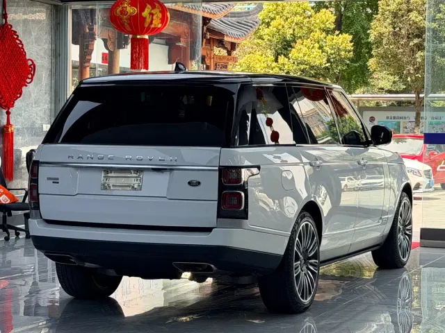 Land Rover Range Rover — Фото автомобиля 22