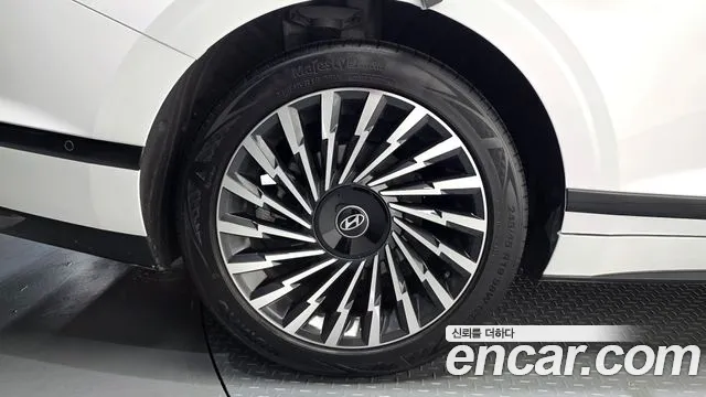 Hyundai Grandeur GN7 — Фото автомобиля 5