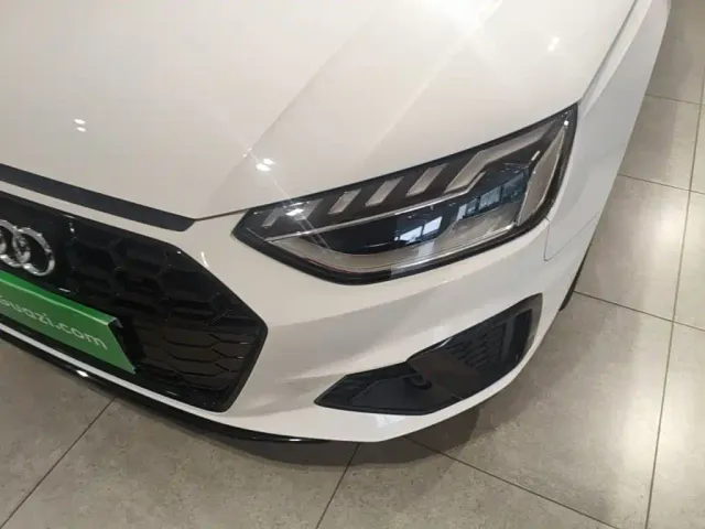 Audi A4L — Фото автомобиля 23