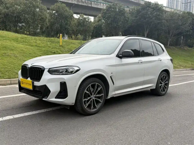 Фотография автомобиля — BMW X3