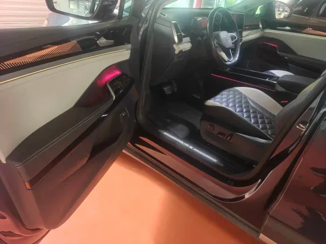 Volkswagen ID.6 Crozz — Фото автомобиля 3