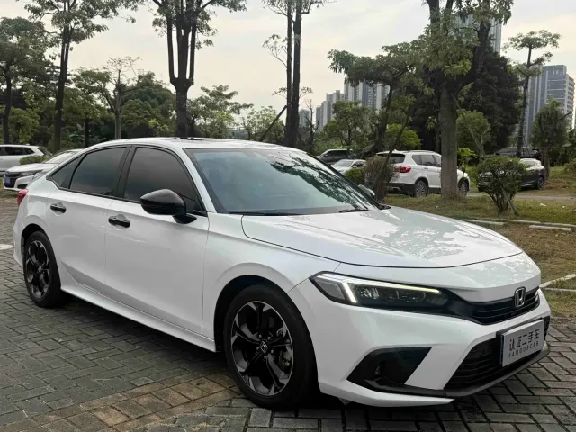 Honda Civic — Фото автомобиля 3