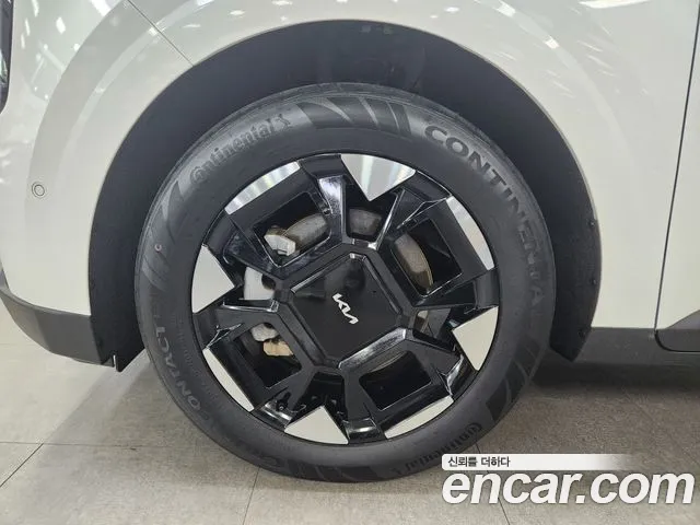 Kia Carnival Generation 4 — Фото автомобиля 20