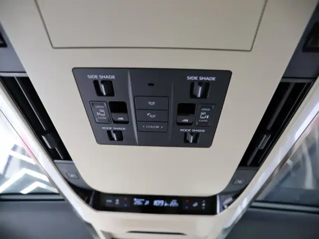 Toyota Alphard — Фото автомобиля 25