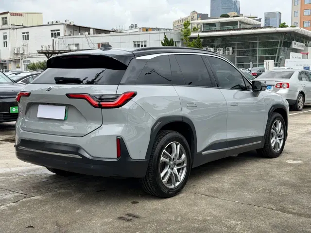 Nio ES6 — Фото автомобиля 15