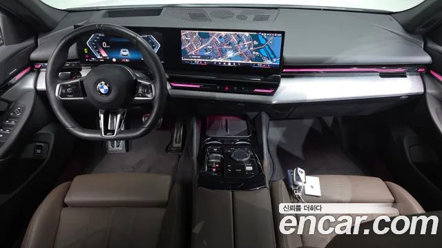 BMW 5 Series G60 — Фото автомобиля 9