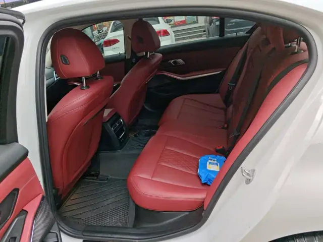 BMW i3 — Фото автомобиля 11
