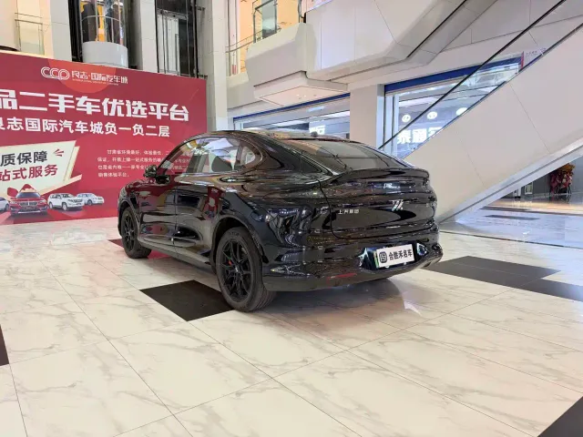 IM Motors LS6 — Фото автомобиля 9