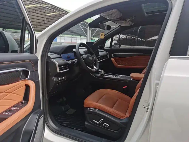 Geely Haoyue L — Фото автомобиля 17