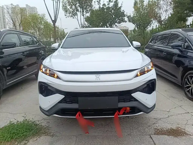 BYD Song Pro — Фото автомобиля 2