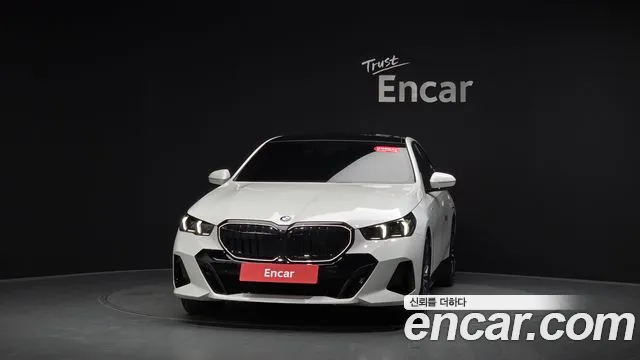 BMW 5 Series G60 — Фото автомобиля 2