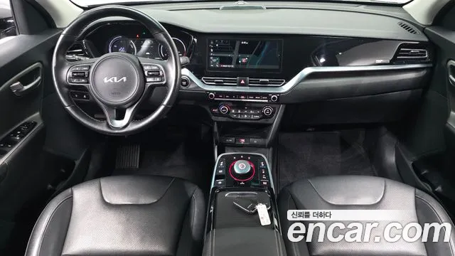 Kia Niro — Фото автомобиля 7