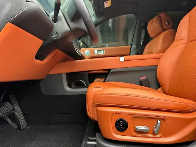 Li Auto L6 — Фото автомобиля 17