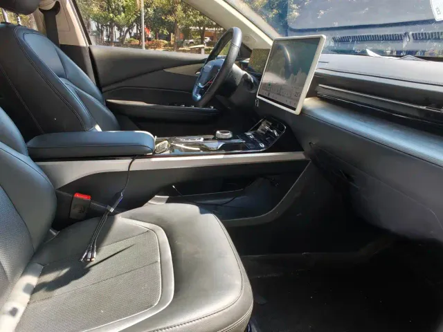 Wuling Starlight — Фото автомобиля 7