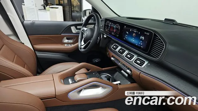Mercedes-Benz GLE-Class — Фото автомобиля 19