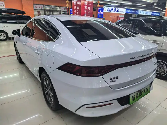 BYD Qin PLUS — Фото автомобиля 4