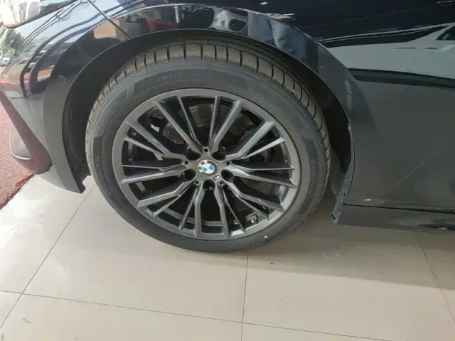 BMW 3 Series — Фото автомобиля 22