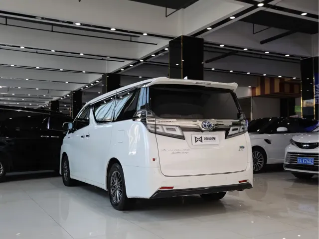 Toyota Vellfire — Фото автомобиля 16
