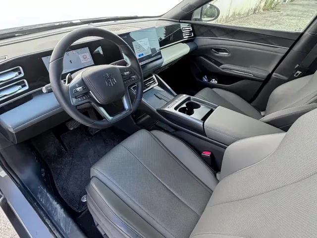 BYD Qin L — Фото автомобиля 7