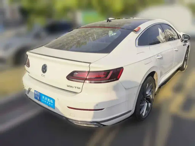 Volkswagen CC — Фото автомобиля 2