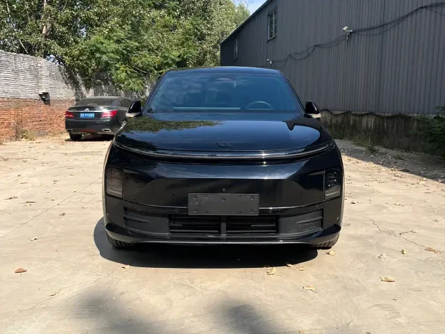 Фотография автомобиля — Li Auto L6