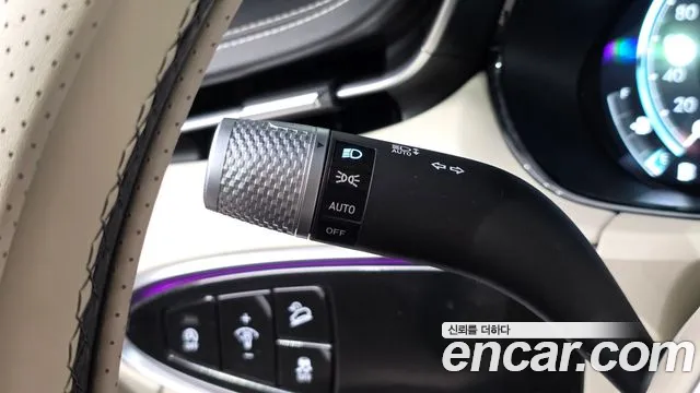 Genesis GV70 — Фото автомобиля 27
