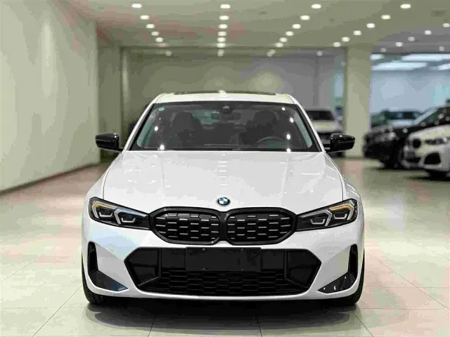 BMW 3 Series — Фото автомобиля 2