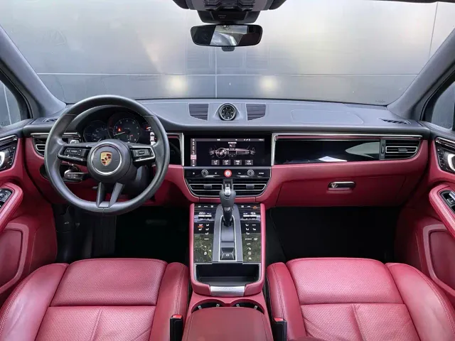 Porsche Macan — Фото автомобиля 14