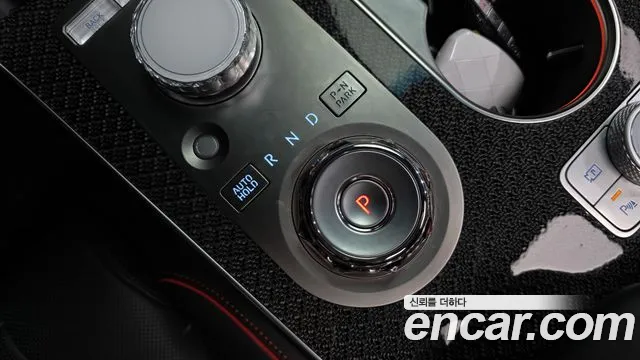 Genesis GV80 Coupe — Фото автомобиля 12