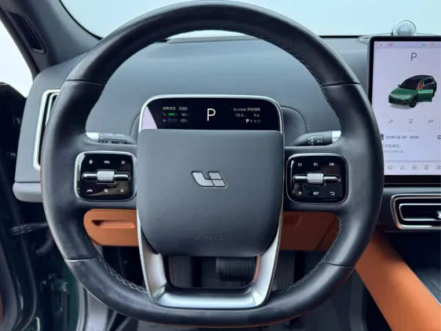 Li Auto L7 — Фото автомобиля 11
