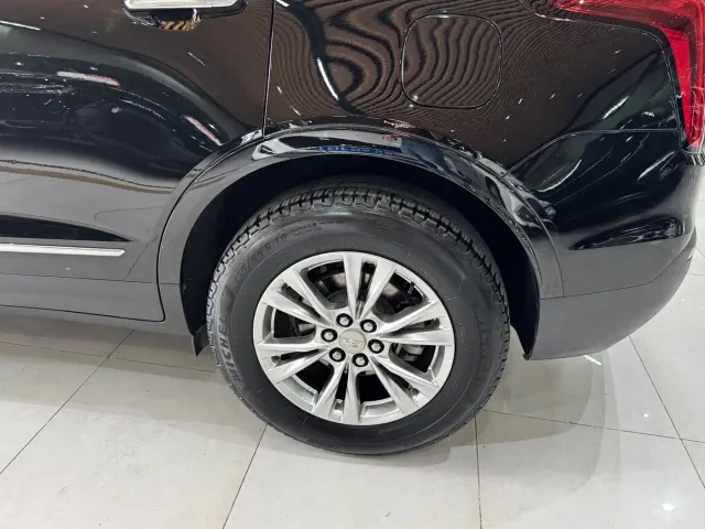 Cadillac XT5 — Фото автомобиля 8