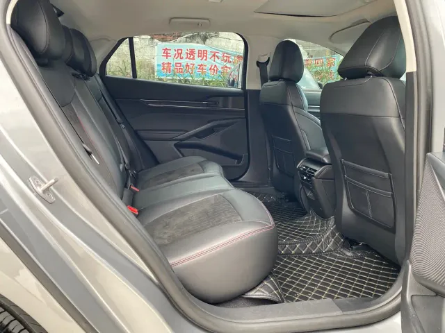 Ford Mondeo — Фото автомобиля 15