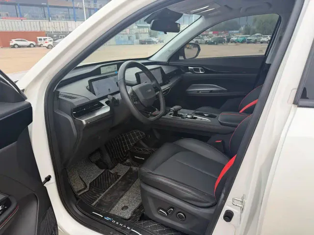 Changan Z6 — Фото автомобиля 4