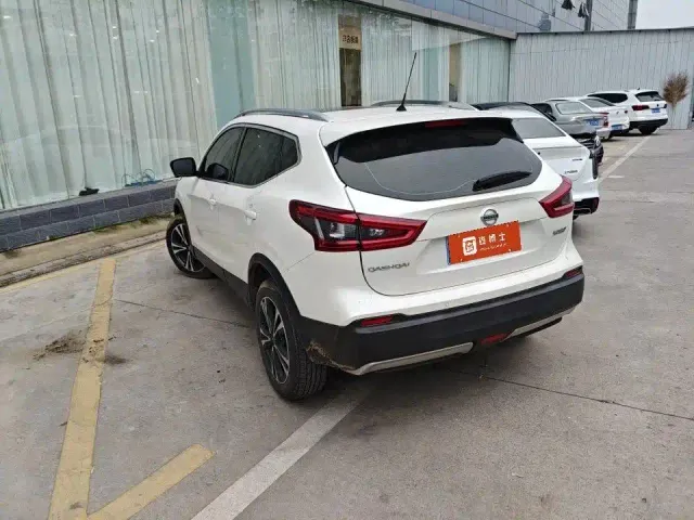 Nissan Qashqai — Фото автомобиля 3