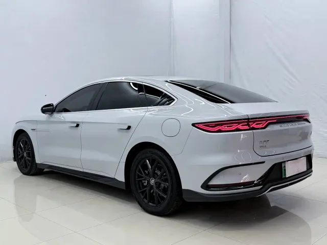 BYD Han — Фото автомобиля 15