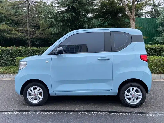 Wuling Hongguang Mini EV — Фото автомобиля 16