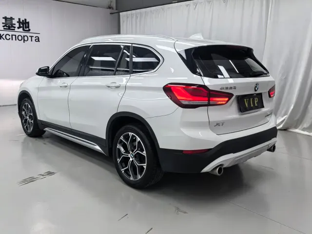 BMW X1 — Фото автомобиля 4