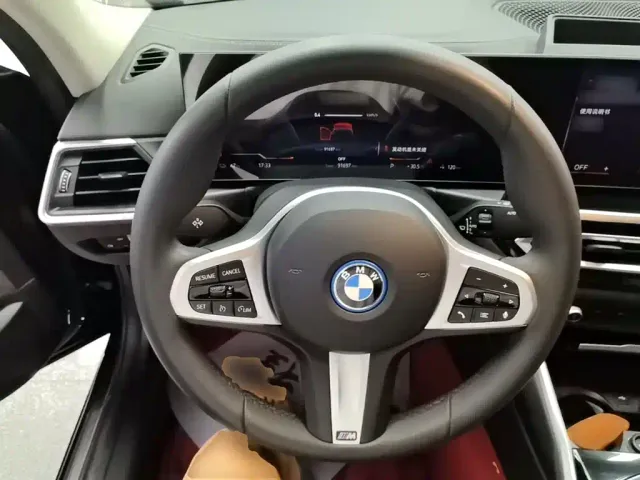 BMW i3 — Фото автомобиля 10