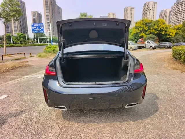BMW 3 Series — Фото автомобиля 15
