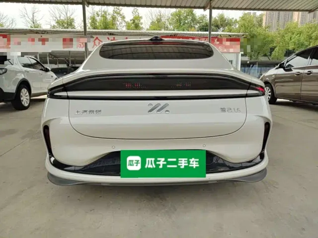 IM Motors IM L6 2024 Max Standard Edition — Фото автомобиля 5