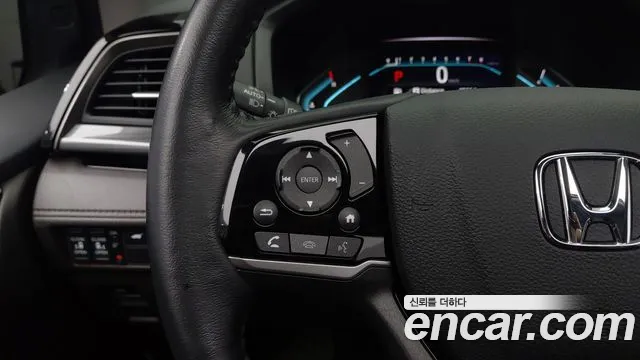 Honda Odyssey — Фото автомобиля 12