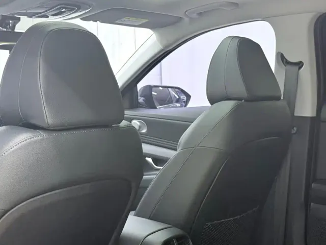 Hyundai Elantra — Фото автомобиля 8