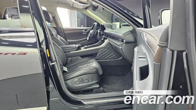 Genesis GV80 — Фото автомобиля 16