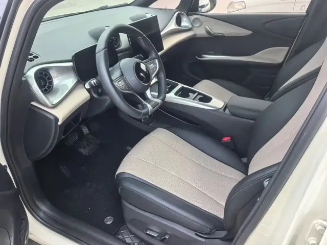 BYD Dolphin 2025 Smart Drive Edition 420km Freedom Version — Фото автомобиля 8