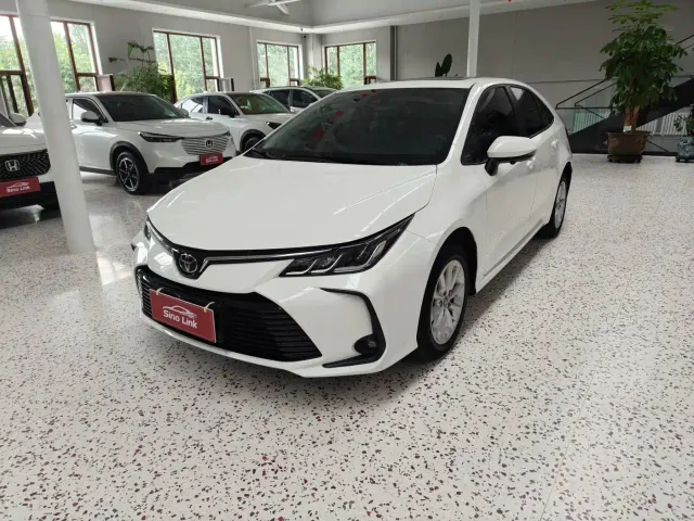 Фотография автомобиля — Toyota Corolla