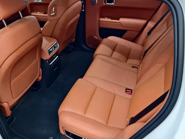 Li Auto L7 — Фото автомобиля 16