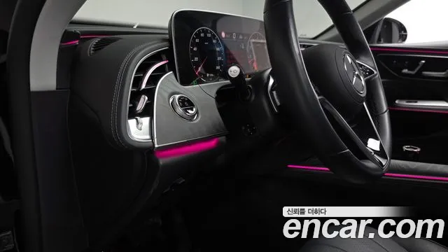 Mercedes-Benz E-Class — Фото автомобиля 29